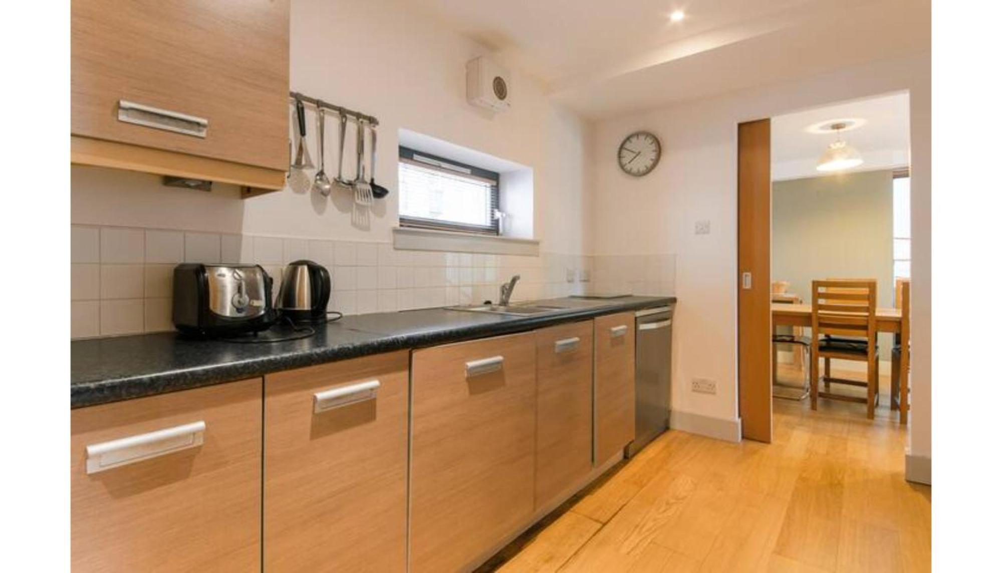 Modern Flat In The Middle Of Old Town Lejlighed Edinburgh Eksteriør billede